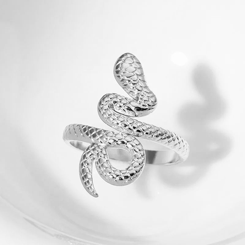 anillo acero inoxidable dorado serpiente