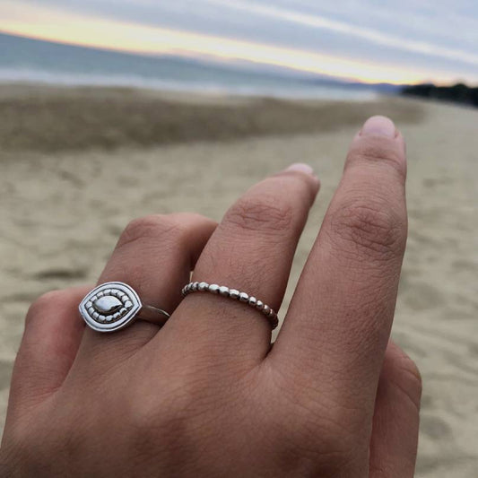 Anillo de bolitas básico